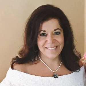 Meet your Posher, Beth